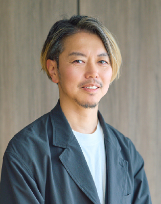 クリエイティブディレクター