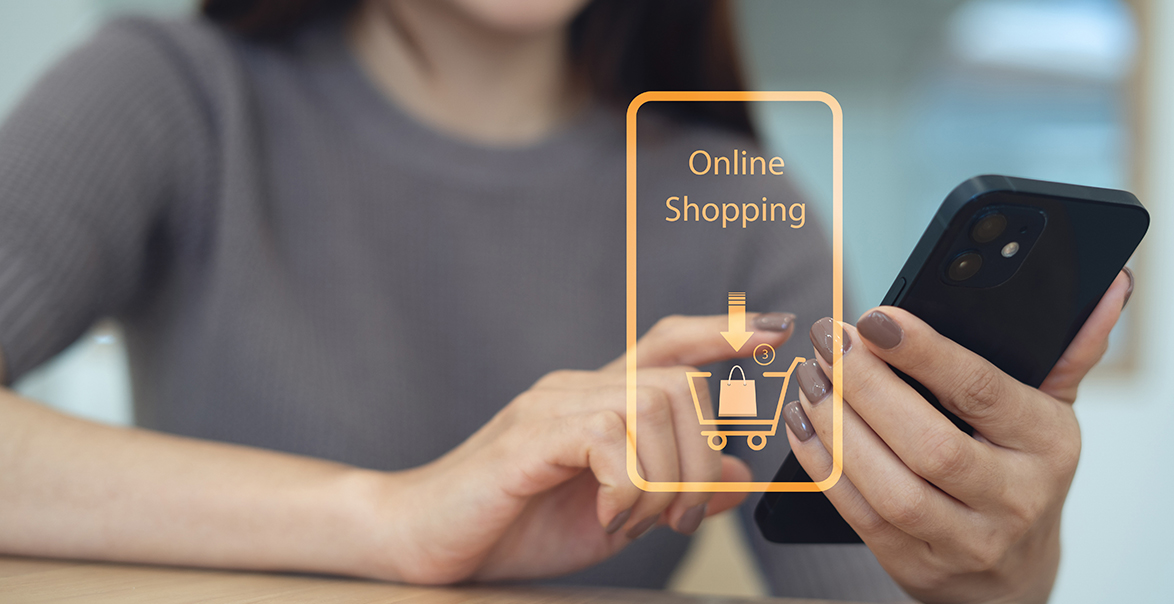 現代のアパレル販促に欠かせない3つの手法